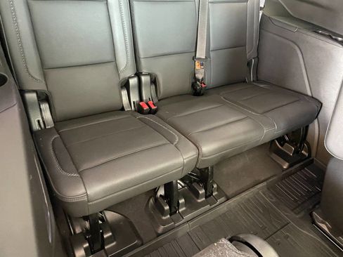 Used 2021 GMC Yukon Denali w/ Denali Premium Package image 31