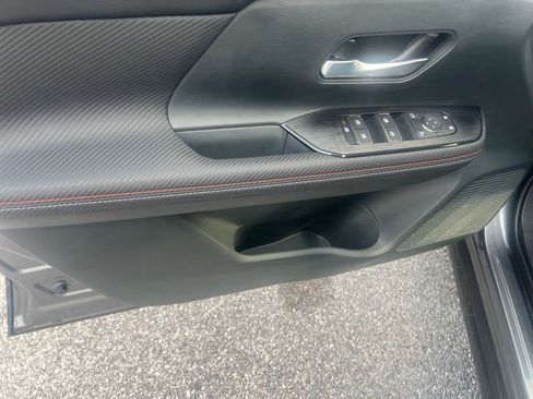 Certified 2025 Nissan Kicks SR AWD/4WD image 12