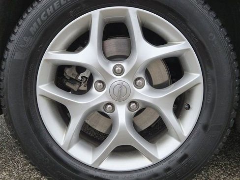 Used 2019 Chrysler Pacifica Touring-L Plus w/ Advanced Safetytec Group image 24