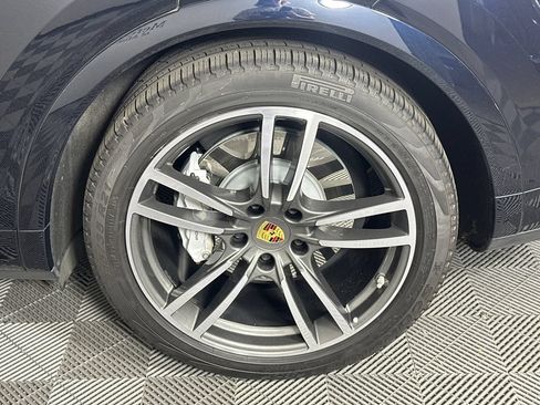 Used 2020 Porsche Cayenne Turbo AWD/4WD image 20