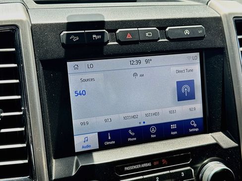 Used 2019 Ford F150 Platinum w/ Equipment Group 701A Luxury AWD/4WD image 15