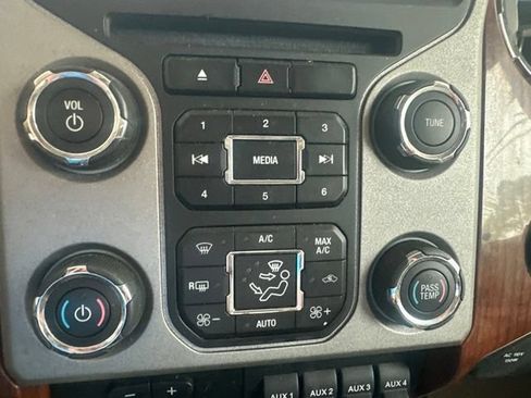 Used 2015 Ford F350 King Ranch w/ FX4 Off-Road Package AWD/4WD image 41