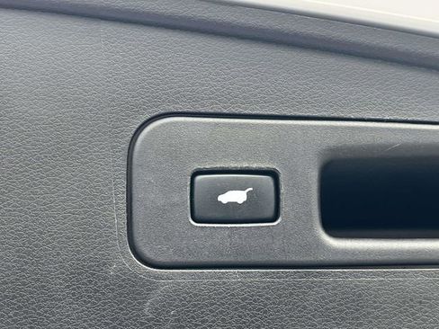 Used 2020 Acura MDX FWD image 23