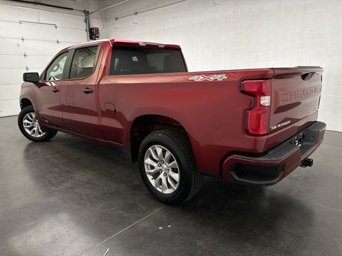 Used 2022 Chevrolet Silverado 1500 Custom image 7