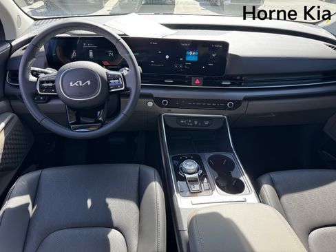 New 2026 Kia Carnival EX FWD image 12