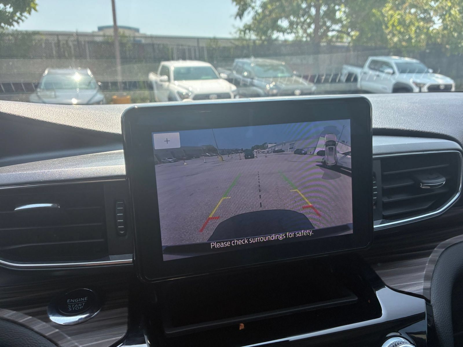 Used 2024 Ford Explorer Limited RWD image 19
