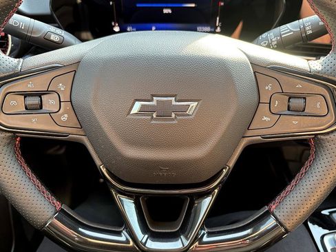 Certified 2025 Chevrolet Trax RS w/ Driver Confidence Package image 19