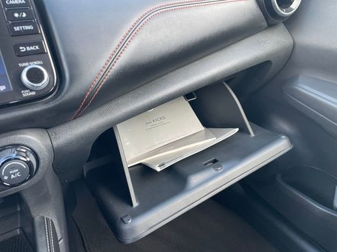 Used 2023 Nissan Kicks SR w/ SR Premium Package image 30