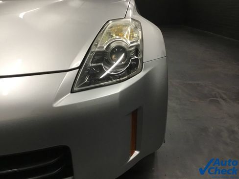 Used 2008 Nissan 350Z Enthusiast RWD image 15