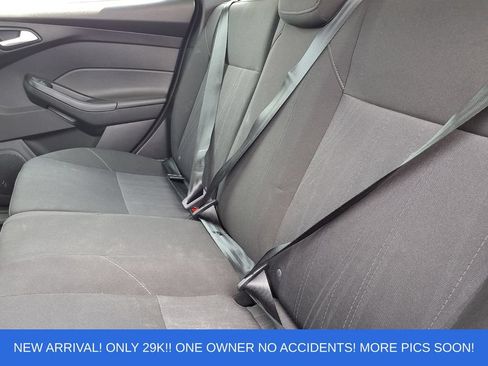 Certified 2018 Ford Focus SEL w/ Cold Weather Package FWD image 7