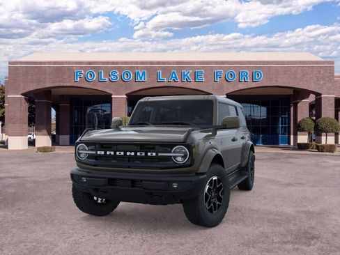 New 2026 Ford Bronco Outer Banks AWD/4WD image 2
