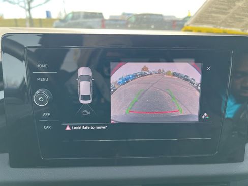 Used 2025 Volkswagen Jetta Sport image 19