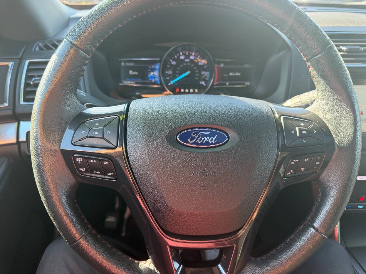 Used 2019 Ford Explorer Sport AWD/4WD image 20