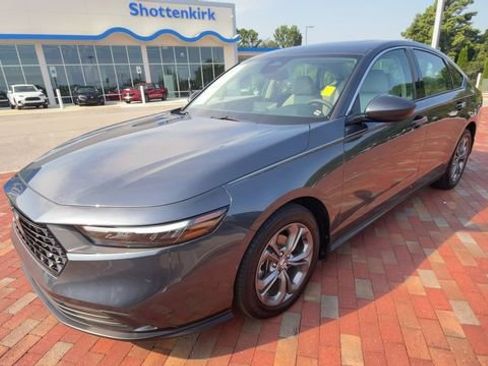 Certified 2024 Honda Accord EX image 5