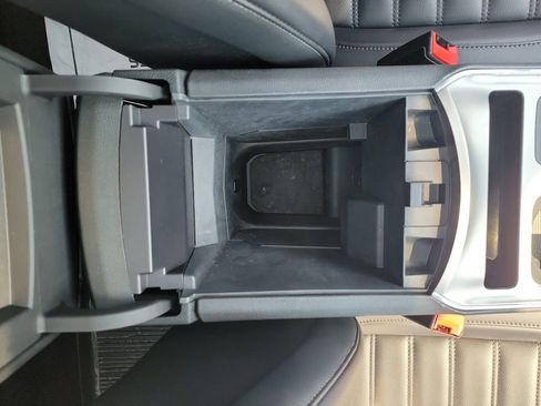 Used 2022 Ford Edge SEL w/ Convenience Package image 28