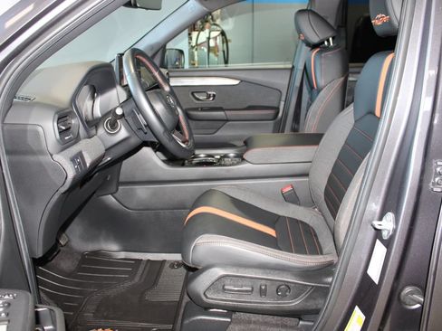 Used 2026 Honda Passport TrailSport image 8