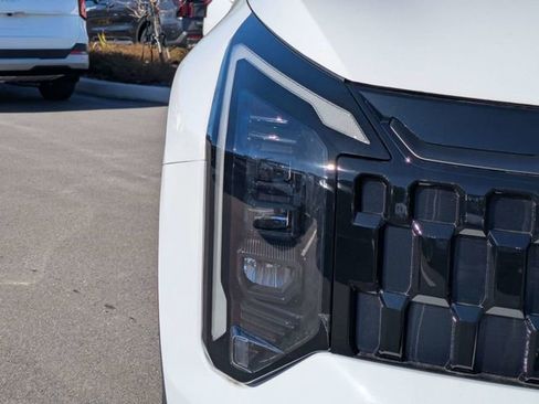 New 2026 Kia Sportage X-Line w/ X-Line Premium Package image 9