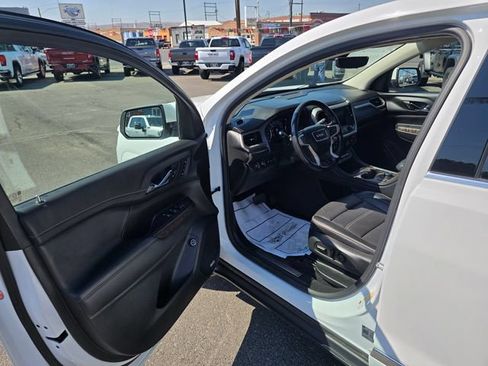 Used 2021 GMC Acadia Denali w/ Denali Ultimate Package AWD/4WD image 20