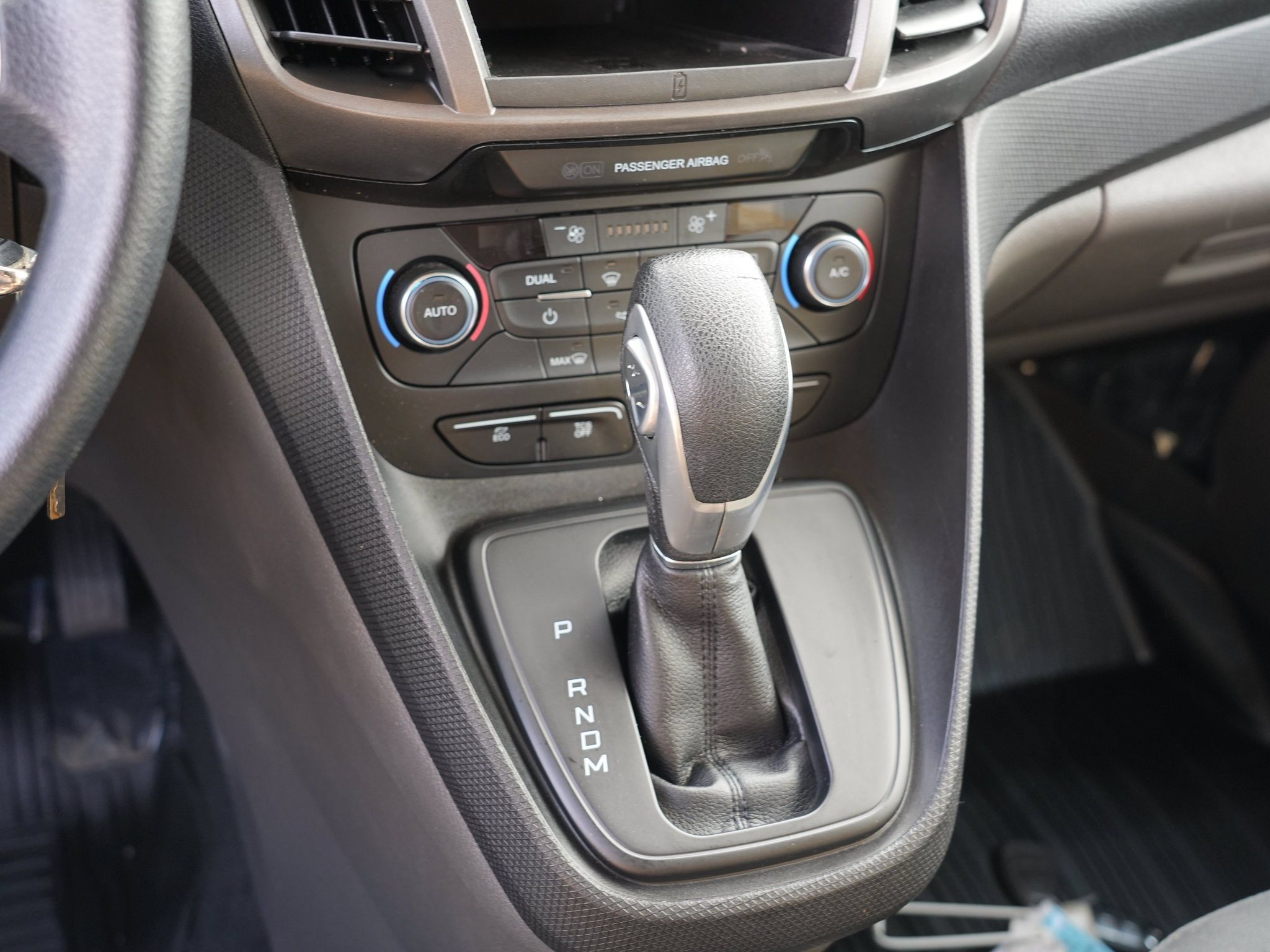 Used 2019 Ford Transit Connect XL FWD image 25