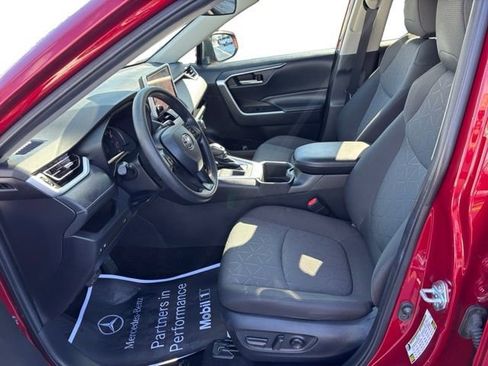 Used 2023 Toyota RAV4 XLE w/ Convenience Package image 8