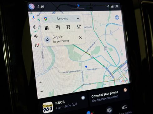 Certified 2023 Volvo XC60 B5 Core w/ Climate Package image 14