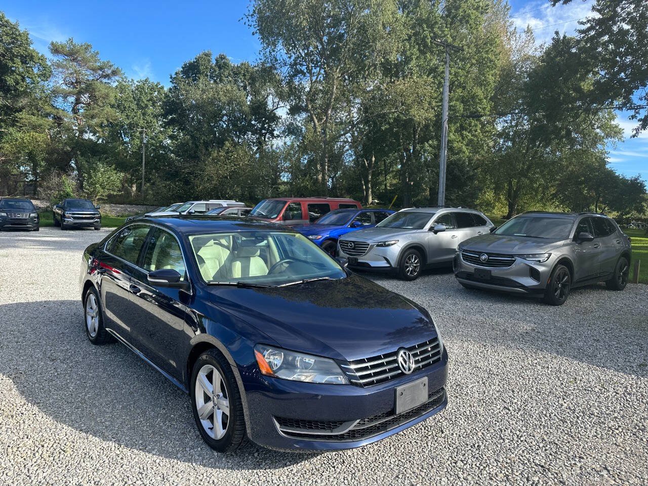 Used 2013 Volkswagen Passat TDI SE FWD image 1