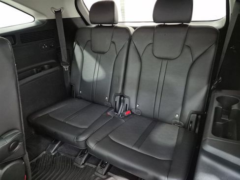 Used 2025 Kia Sorento SX AWD/4WD image 29