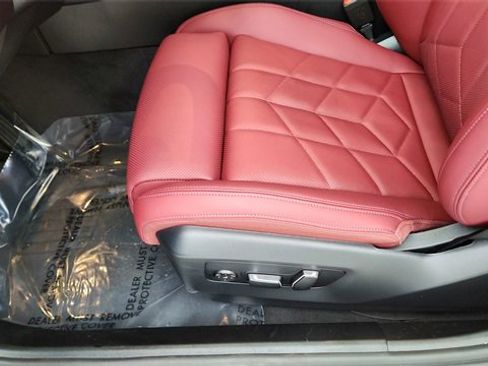 Used 2026 BMW 540i xDrive 540i xDrive image 33