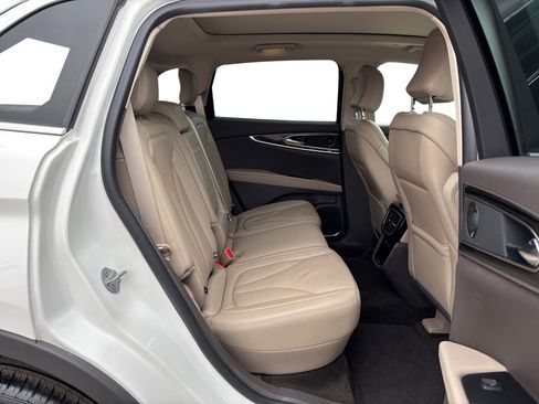 Certified 2023 Lincoln Nautilus Reserve w/ Equipment Group 201A image 23