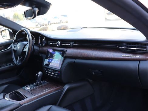 Used 2017 Maserati Quattroporte S image 14