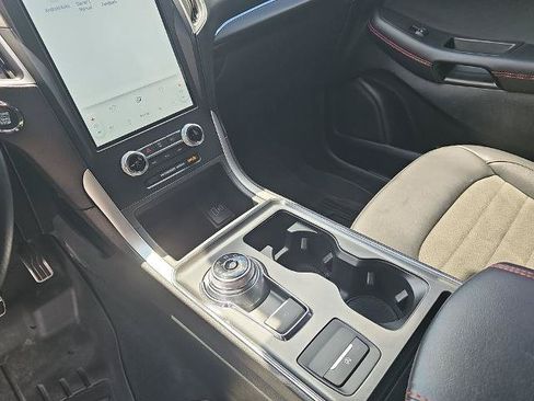 Certified 2024 Ford Edge ST-Line AWD/4WD image 24
