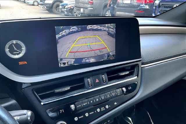 Used 2022 Lexus ES 350 F Sport w/ Accessory Package FWD image 23