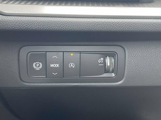 New 2027 Chevrolet Traverse LT w/ Driver Confidence Package FWD image 20