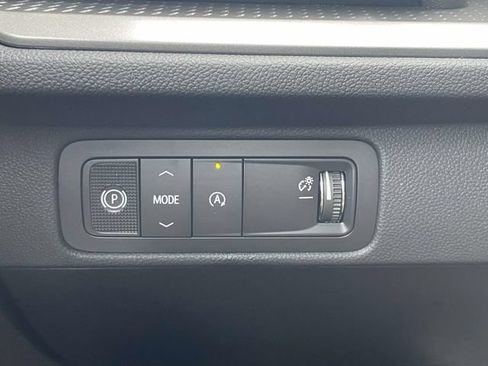 New 2027 Chevrolet Traverse LT w/ Driver Confidence Package FWD image 20