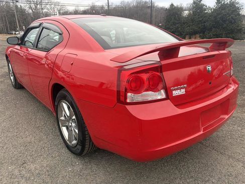 Used 2009 Dodge Charger SXT image 3