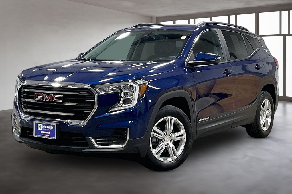 Used 2022 GMC Terrain SLE w/ Driver Convenience Package AWD/4WD image 1