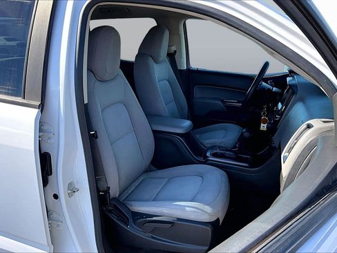 Used 2018 Chevrolet Colorado W/T w/ WT Convenience Package AWD/4WD image 7