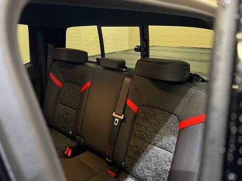 Used 2024 Chevrolet Colorado Z71 w/ Z71 Convenience Package 2 image 13