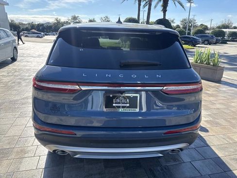 New 2026 Lincoln Corsair Premiere FWD image 3