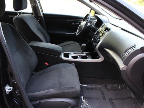 Used 2015 Nissan Altima 2.5 SV w/ Convenience Package FWD image 16