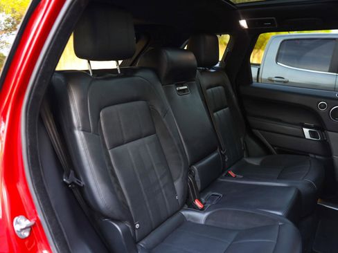 Used 2021 Land Rover Range Rover Sport HST AWD/4WD image 27
