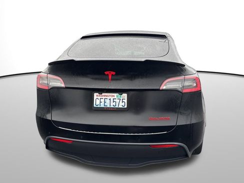 Used 2021 Tesla Model Y Long Range image 5