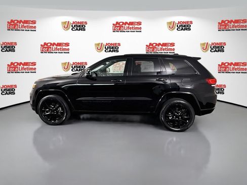 Used 2022 Jeep Grand Cherokee Laredo X AWD/4WD image 15