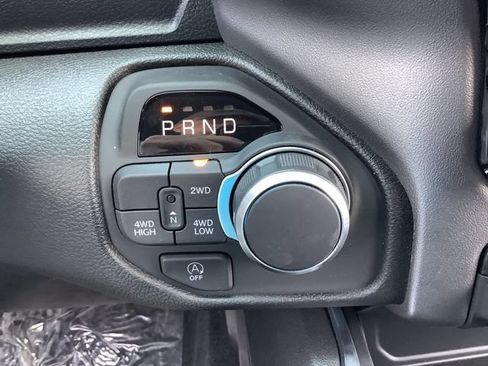 New 2026 RAM 1500 Express AWD/4WD image 12
