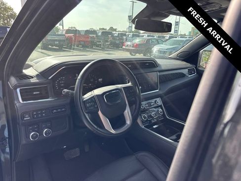 Used 2023 GMC Yukon XL Denali AWD/4WD image 16