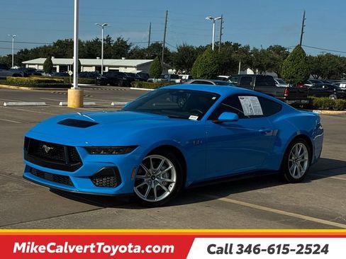 Used 2025 Ford Mustang GT Premium RWD image 1