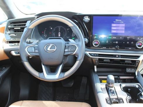 Certified 2024 Lexus RX 350 w/ Convenience Package image 14