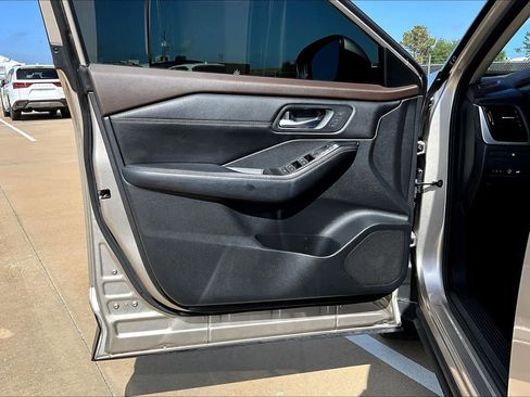 Used 2023 Nissan Rogue SL image 21