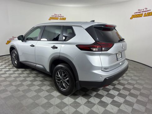 Certified 2025 Nissan Rogue S FWD image 3