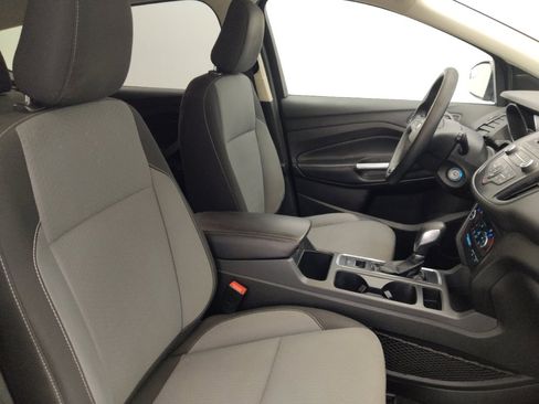 Used 2018 Ford Escape SE image 21